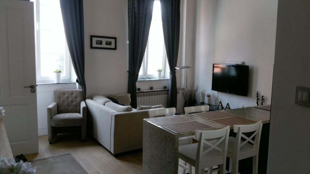 Zamkowy Apartment Old Town Варшава Екстер'єр фото